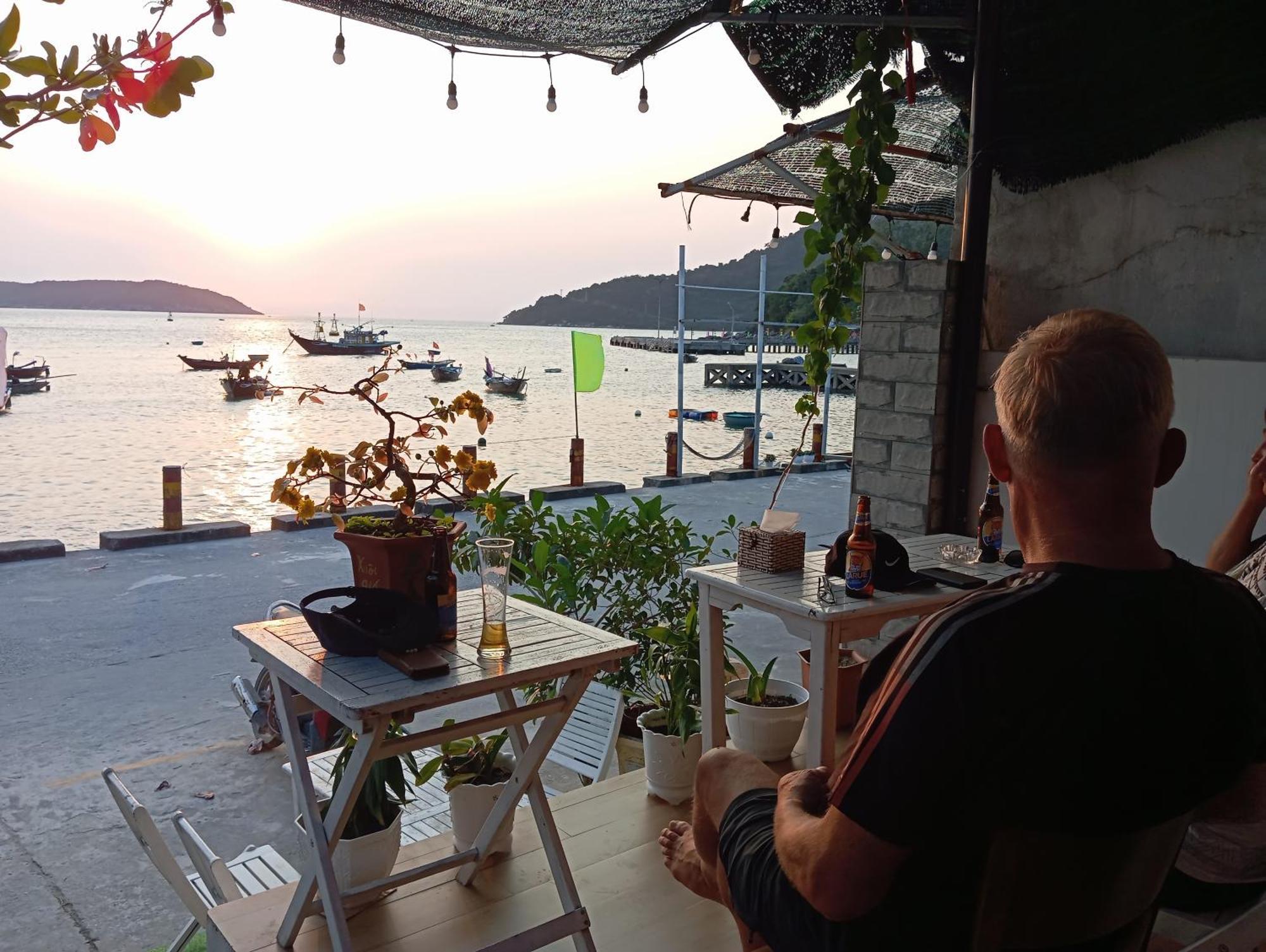 Cham'S Corner Lookout Homestay & Restaurant Tân Hiệ Exterior foto